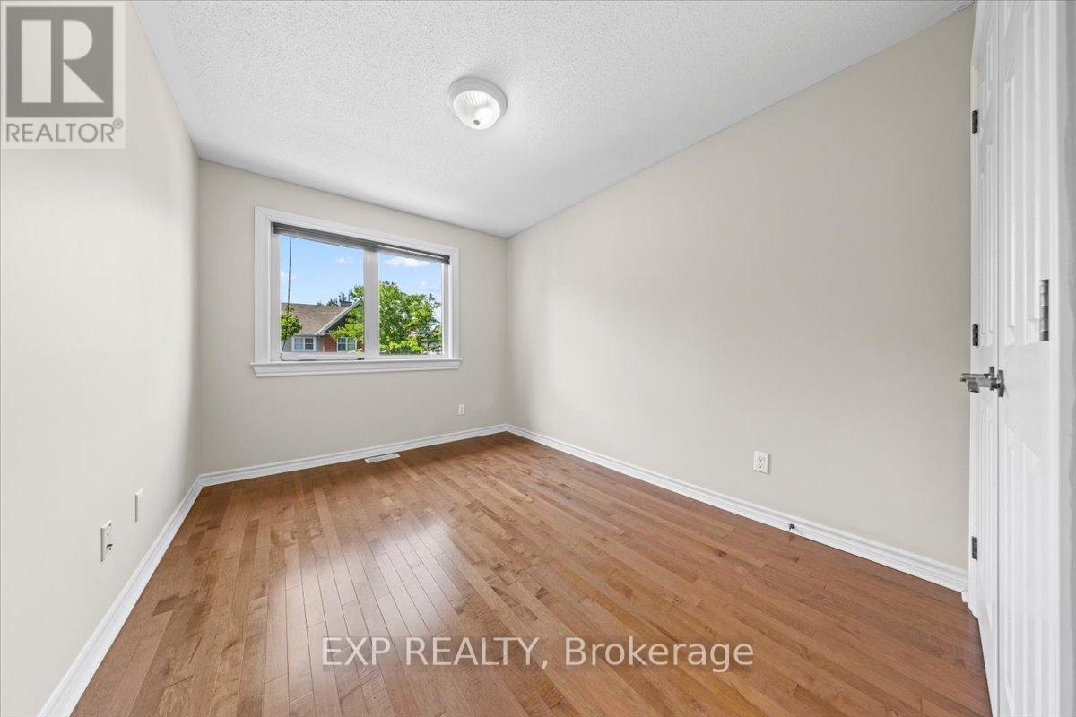 264 Bradwell Way, Ottawa, Ontario  K1T 4J2 - Photo 30 - X12511200