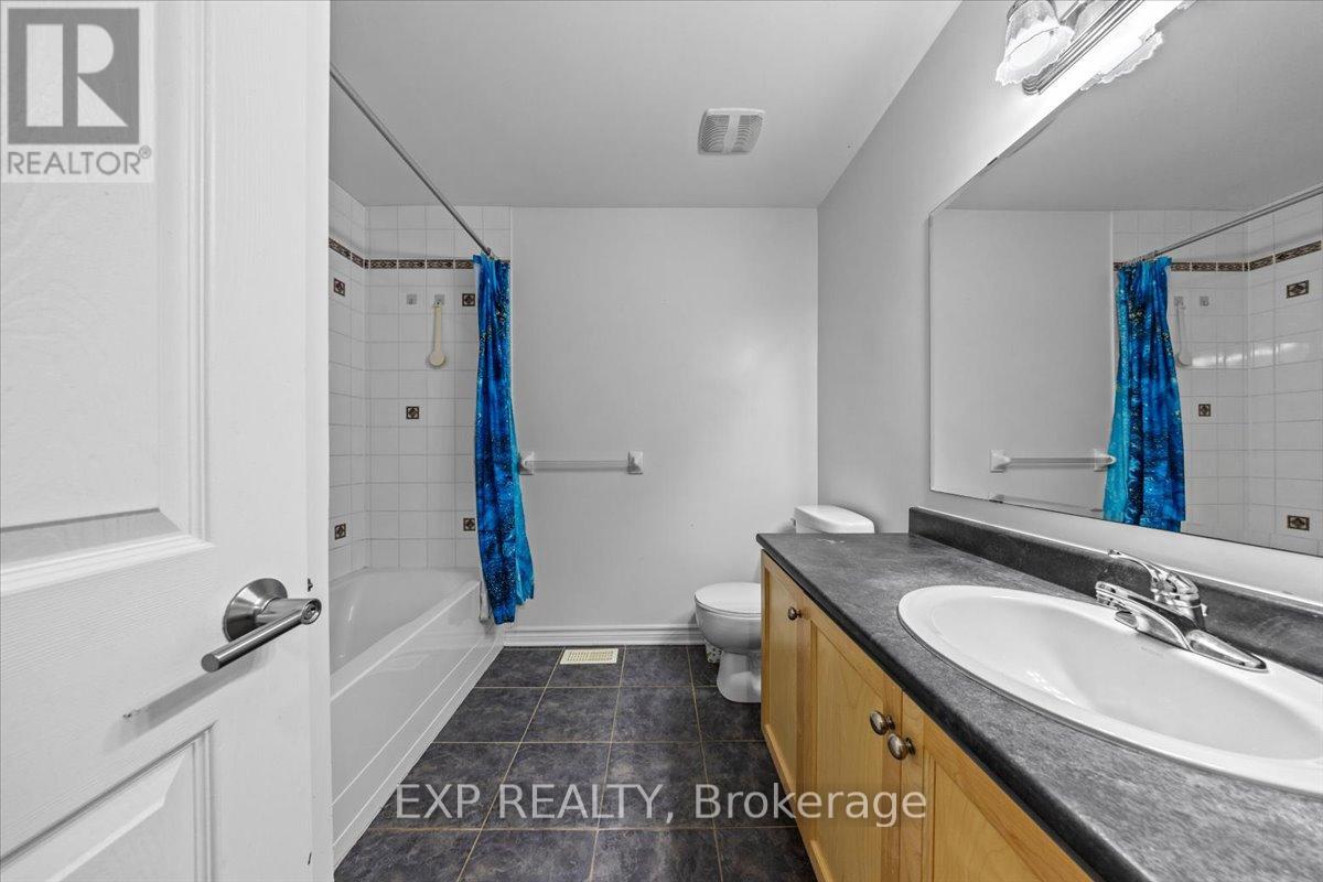 264 Bradwell Way, Ottawa, Ontario  K1T 4J2 - Photo 32 - X12511200