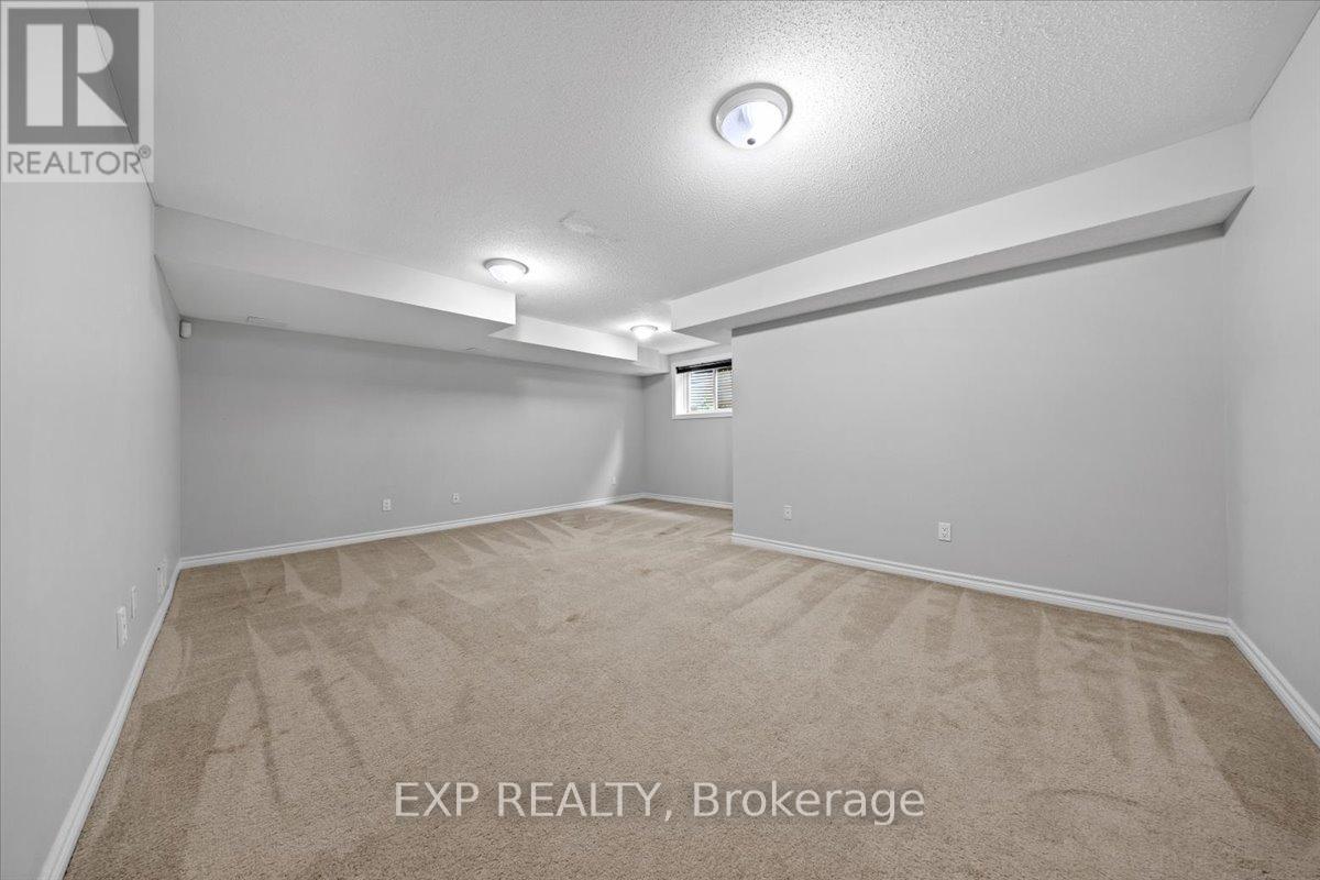 264 Bradwell Way, Ottawa, Ontario  K1T 4J2 - Photo 36 - X12511200