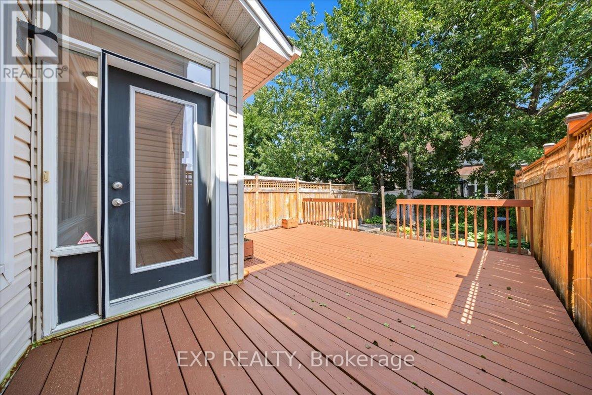 264 Bradwell Way, Ottawa, Ontario  K1T 4J2 - Photo 38 - X12511200