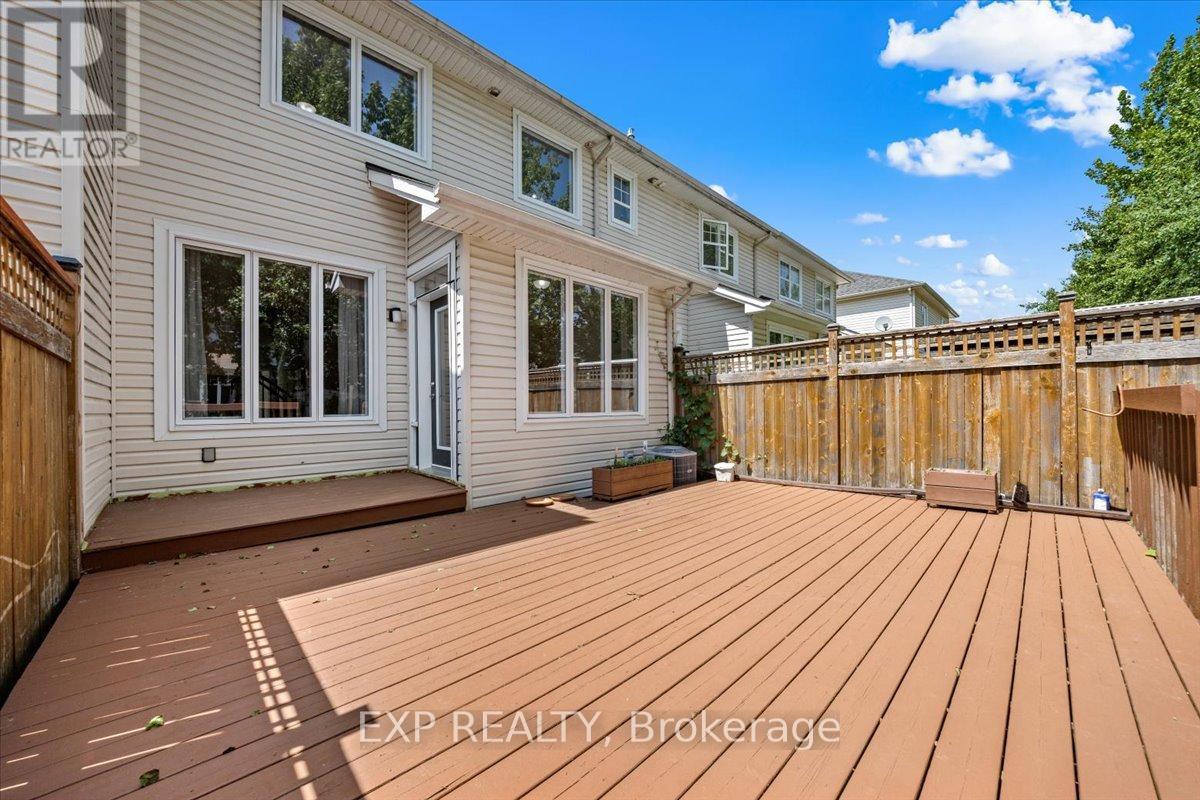 264 Bradwell Way, Ottawa, Ontario  K1T 4J2 - Photo 39 - X12511200