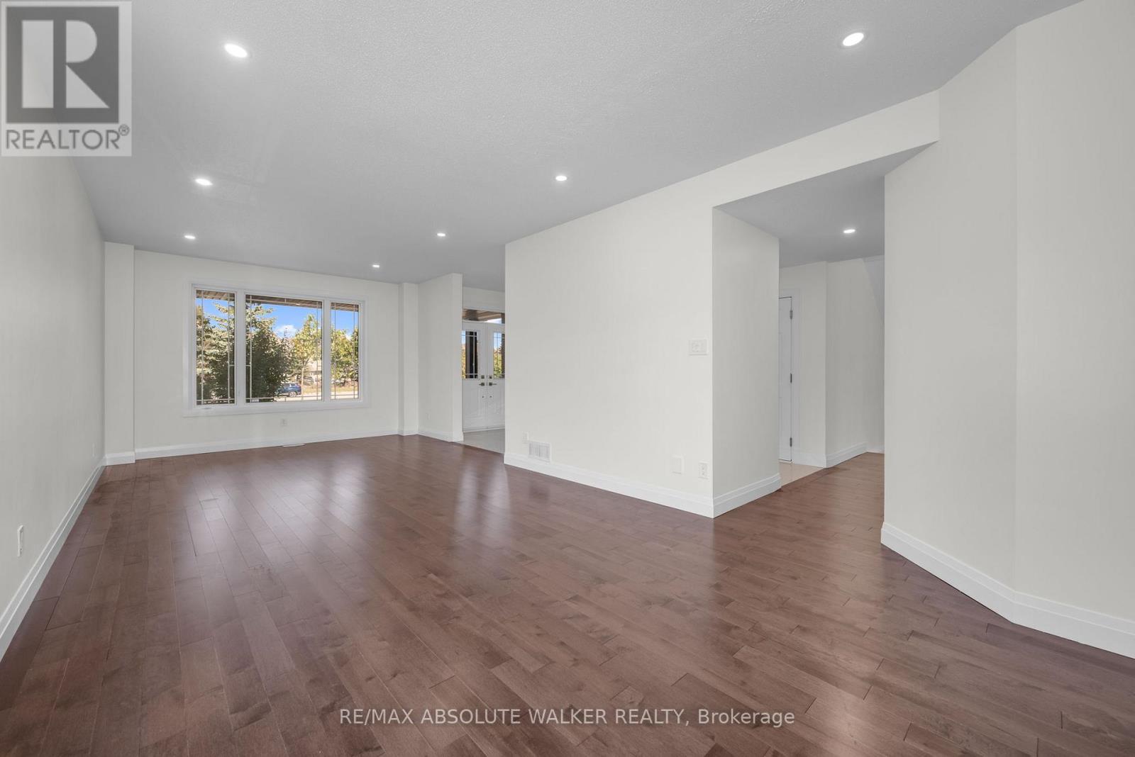 424 Nittany Crescent, Ottawa, Ontario  K2J 5P1 - Photo 8 - X12511202