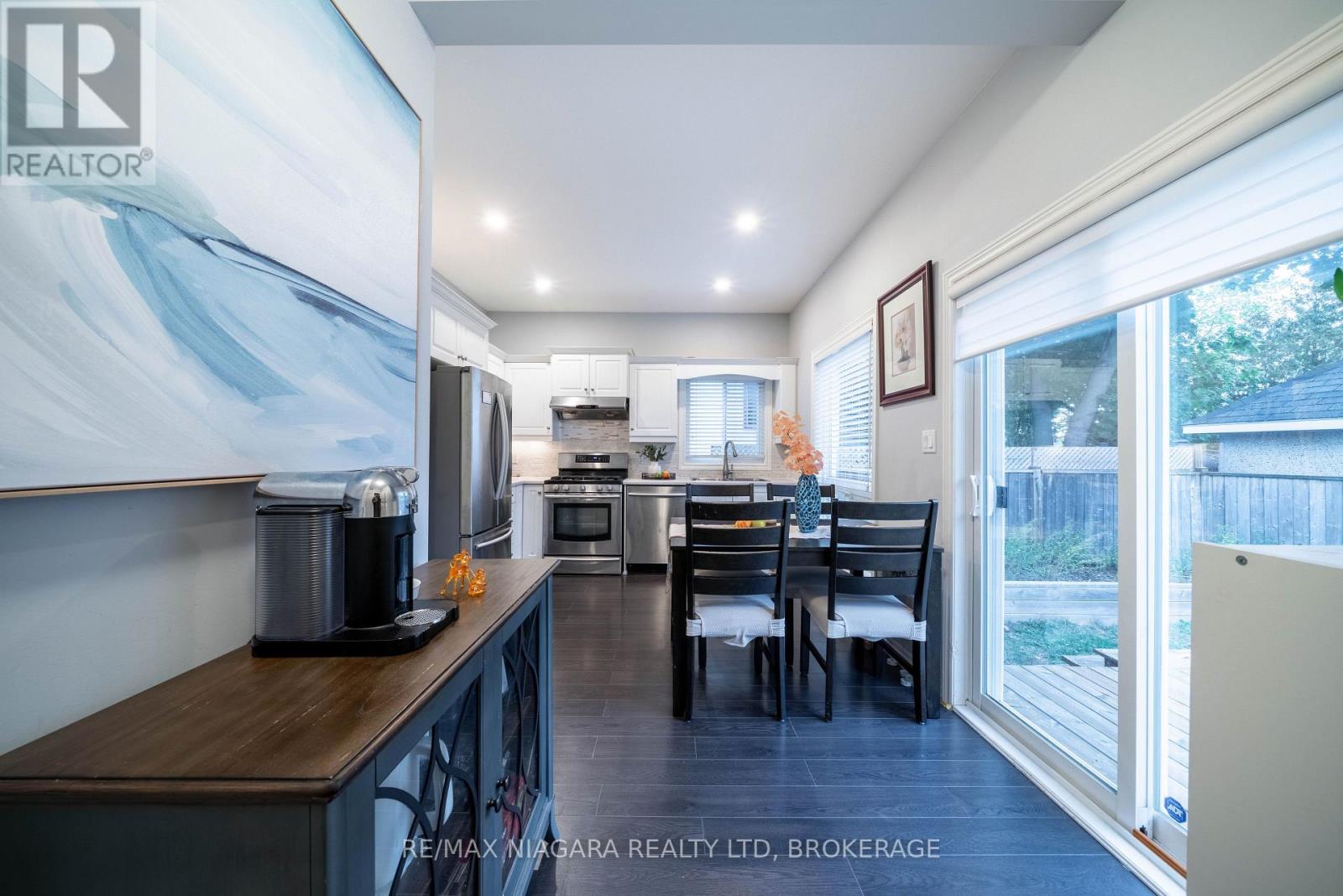 2 Marren Street, St. Catharines, Ontario L2P 2J6 - Photo 18 - X12511092