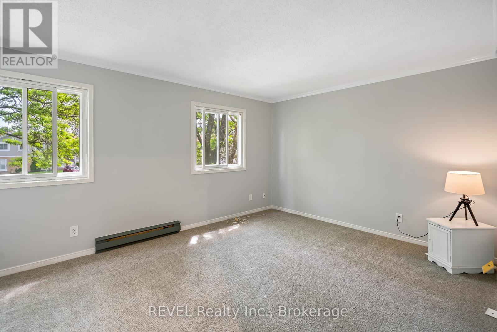 2 - 38 Elma Street, St. Catharines, Ontario  L2N 6Z3 - Photo 21 - X12511126