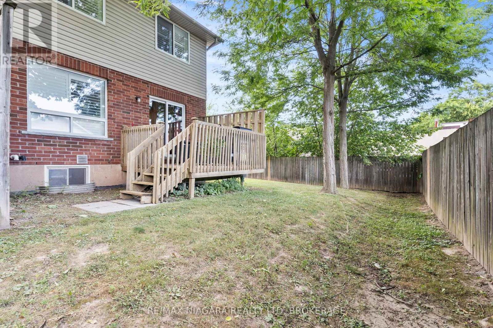 6 - 6263 Valley Way, Niagara Falls, Ontario L2E 0A1 - Photo 27 - X12511148