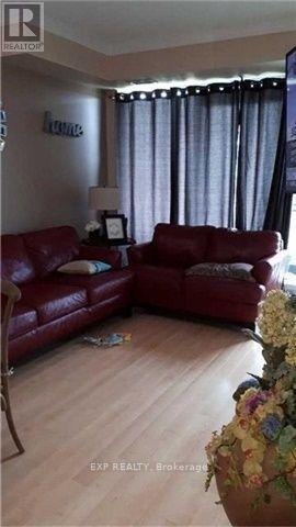 1005 - 100 John Street, Brampton, Ontario  L6W 0A8 - Photo 7 - W12503630