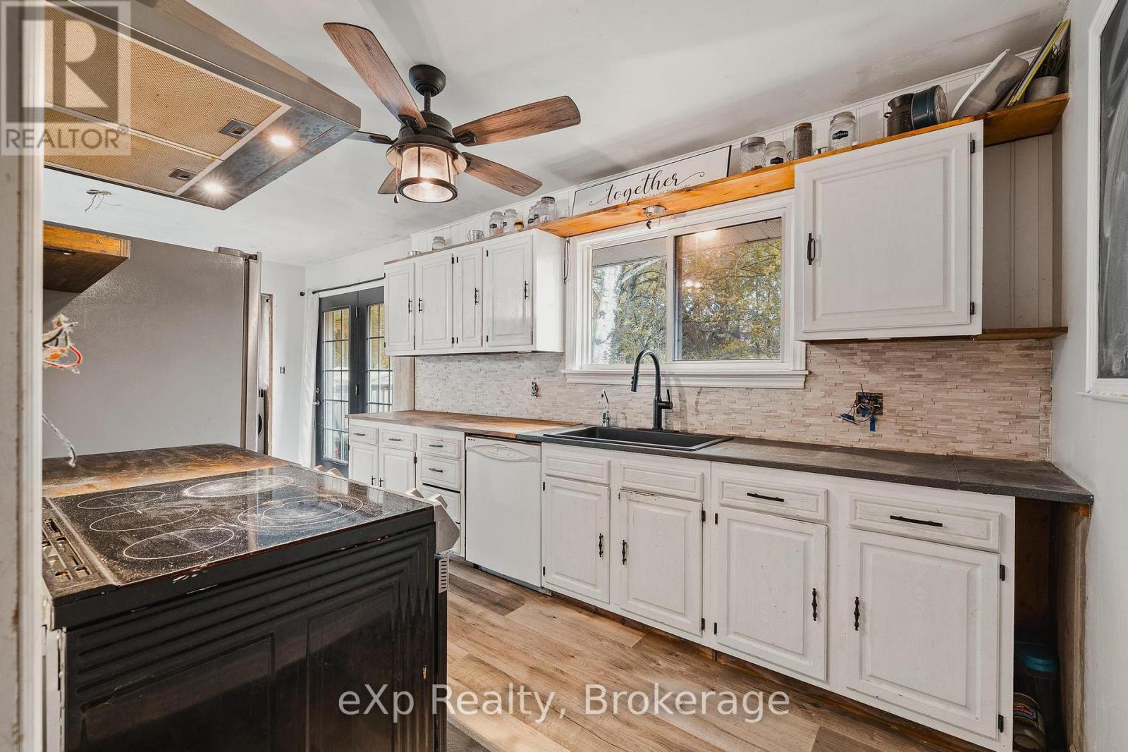 405014 Grey 4 Road, Grey Highlands, Ontario  N0C 1E0 - Photo 12 - X12511150