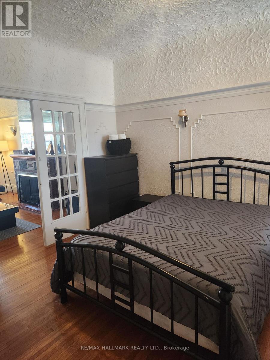 Main - 132 Grace Street, Toronto, Ontario  M6J 2S2 - Photo 5 - C12412888