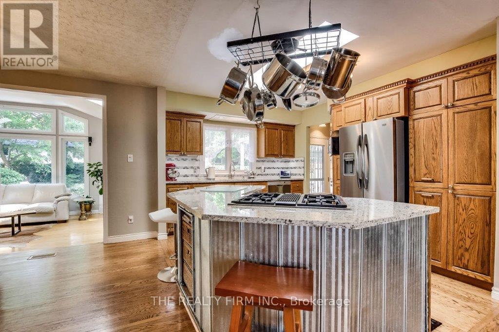 79 Mendip Crescent, London South, Ontario  N6E 1H2 - Photo 15 - X12425454