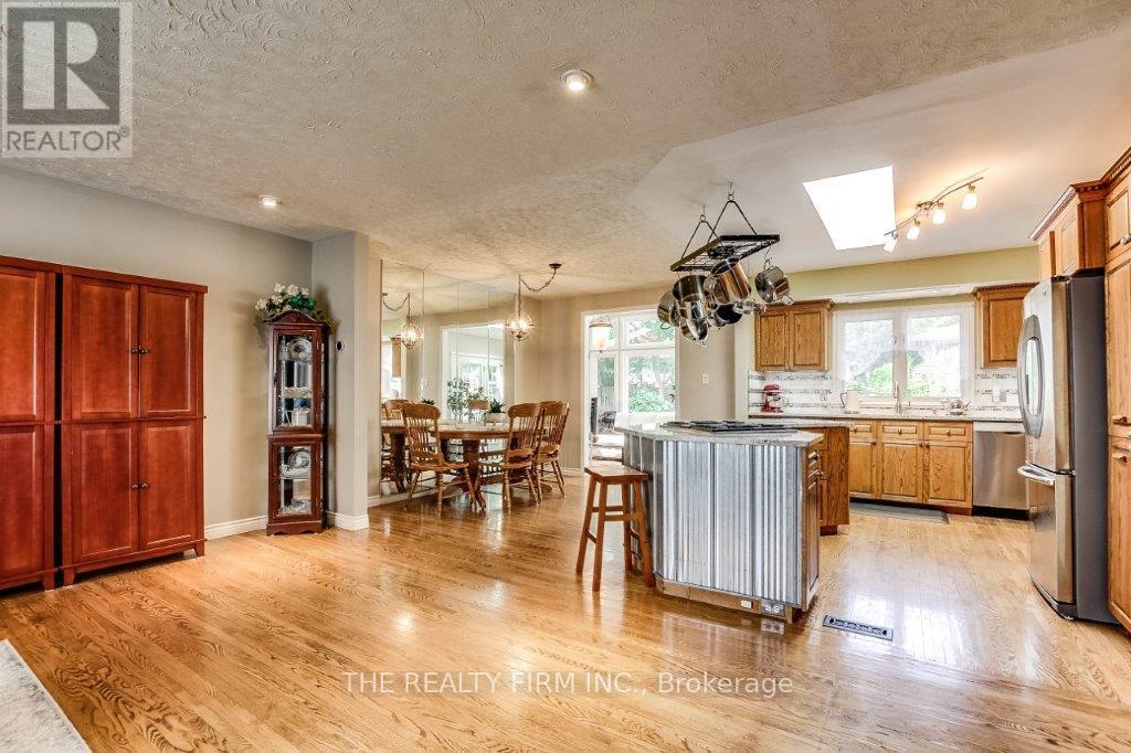 79 Mendip Crescent, London South, Ontario  N6E 1H2 - Photo 12 - X12425454