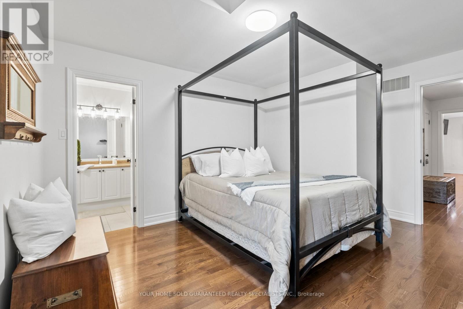 5 Bluff Trail, King, Ontario  L7B 0A2 - Photo 24 - N12506406