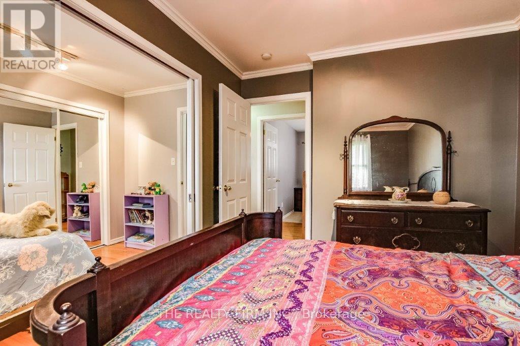 79 Mendip Crescent, London South, Ontario  N6E 1H2 - Photo 23 - X12425454