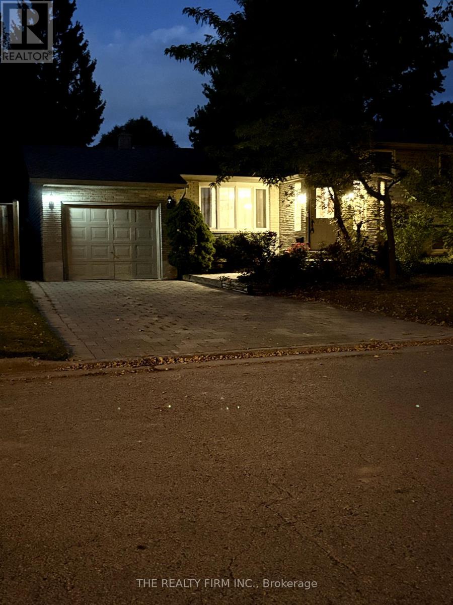 79 Mendip Crescent, London South, Ontario  N6E 1H2 - Photo 5 - X12425454