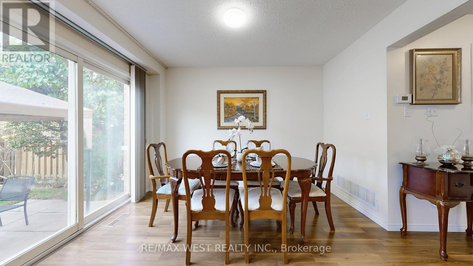 1 Platinum Drive, Toronto, Ontario M6M 5K1 - Photo 15 - W12507594