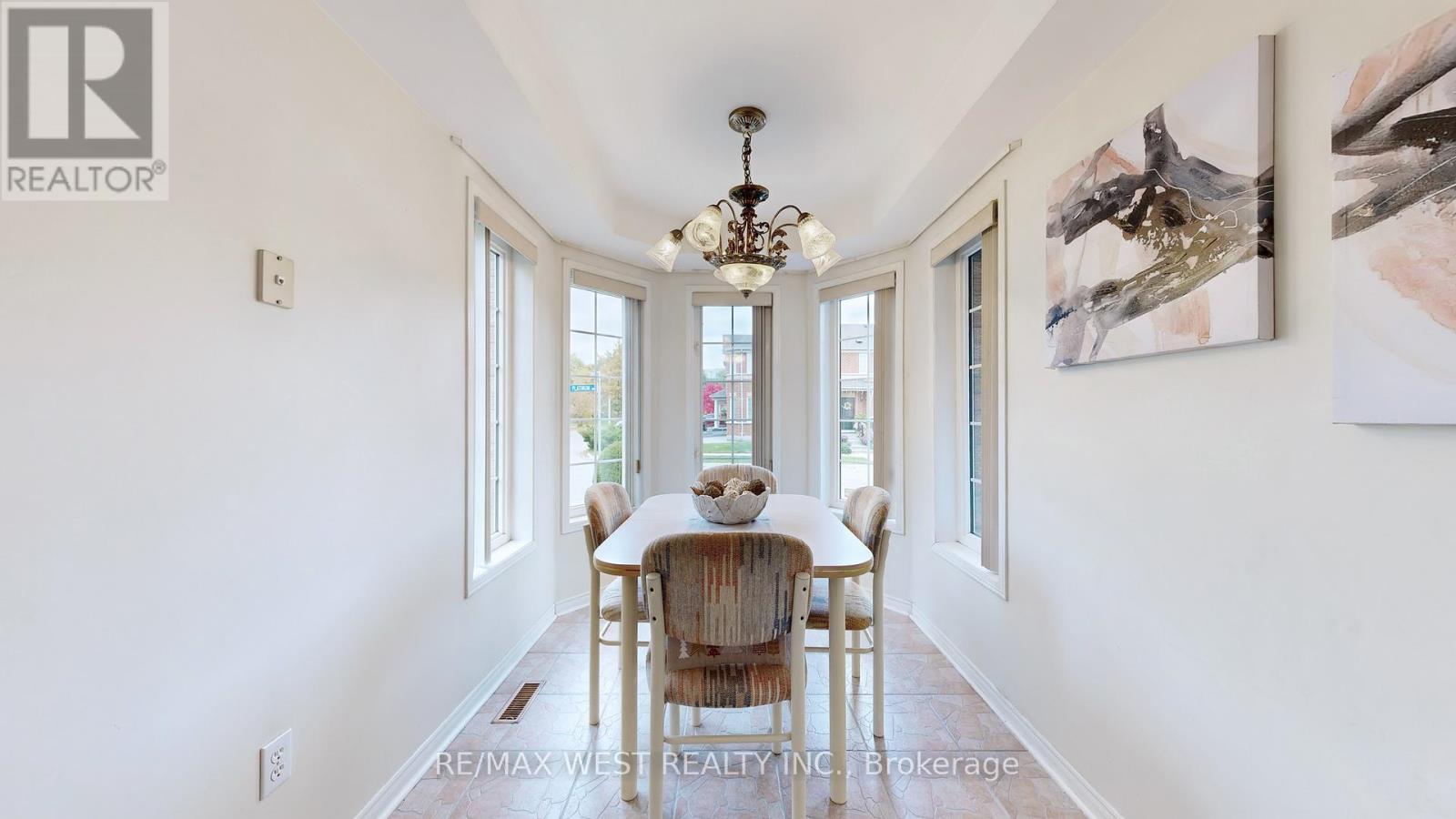 1 Platinum Drive, Toronto, Ontario M6M 5K1 - Photo 10 - W12507594