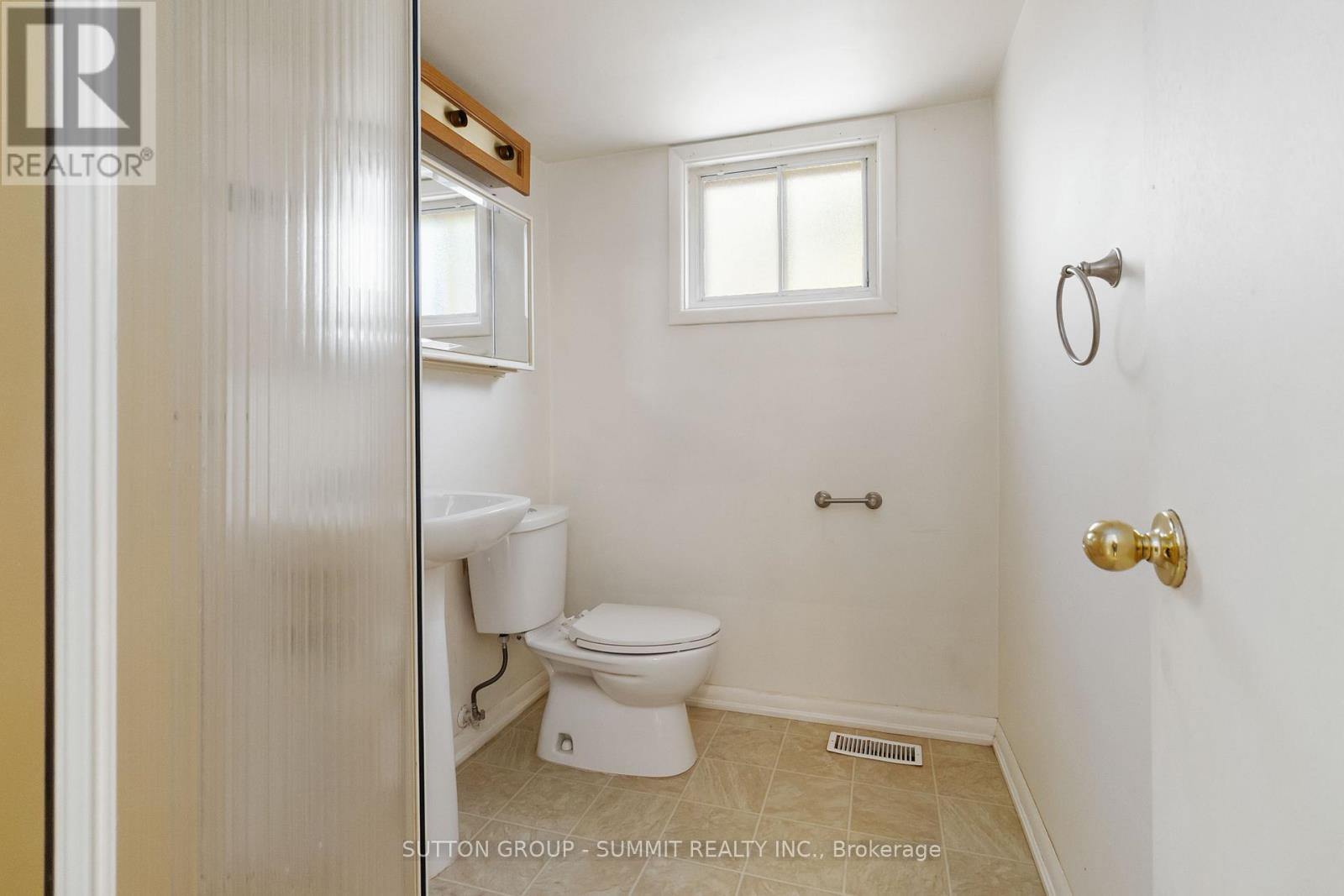 515 Trafford Crescent, Oakville, Ontario L6L 3T2 - Photo 15 - W12495774