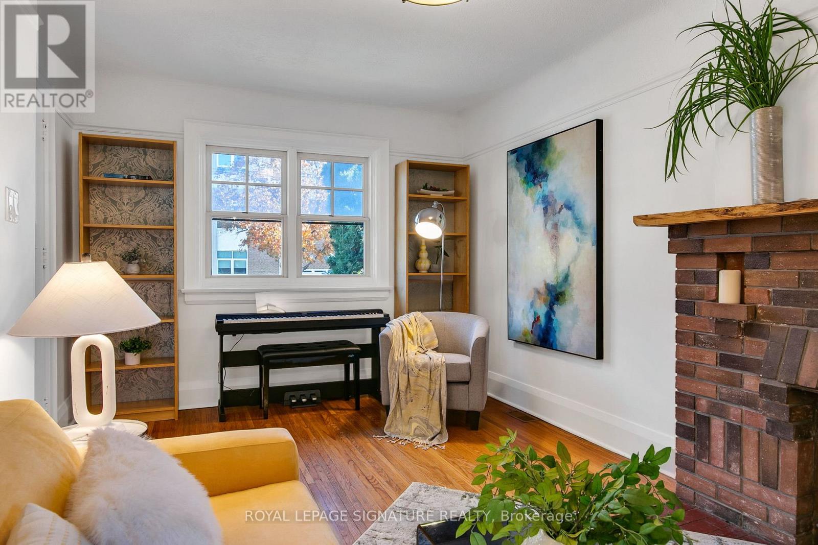 546 Jane Street, Toronto, Ontario  M6S 4A4 - Photo 9 - W12509888