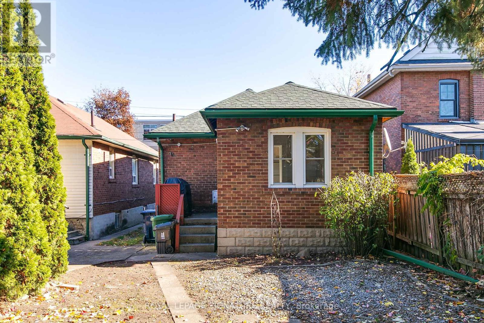 546 Jane Street, Toronto, Ontario  M6S 4A4 - Photo 40 - W12509888