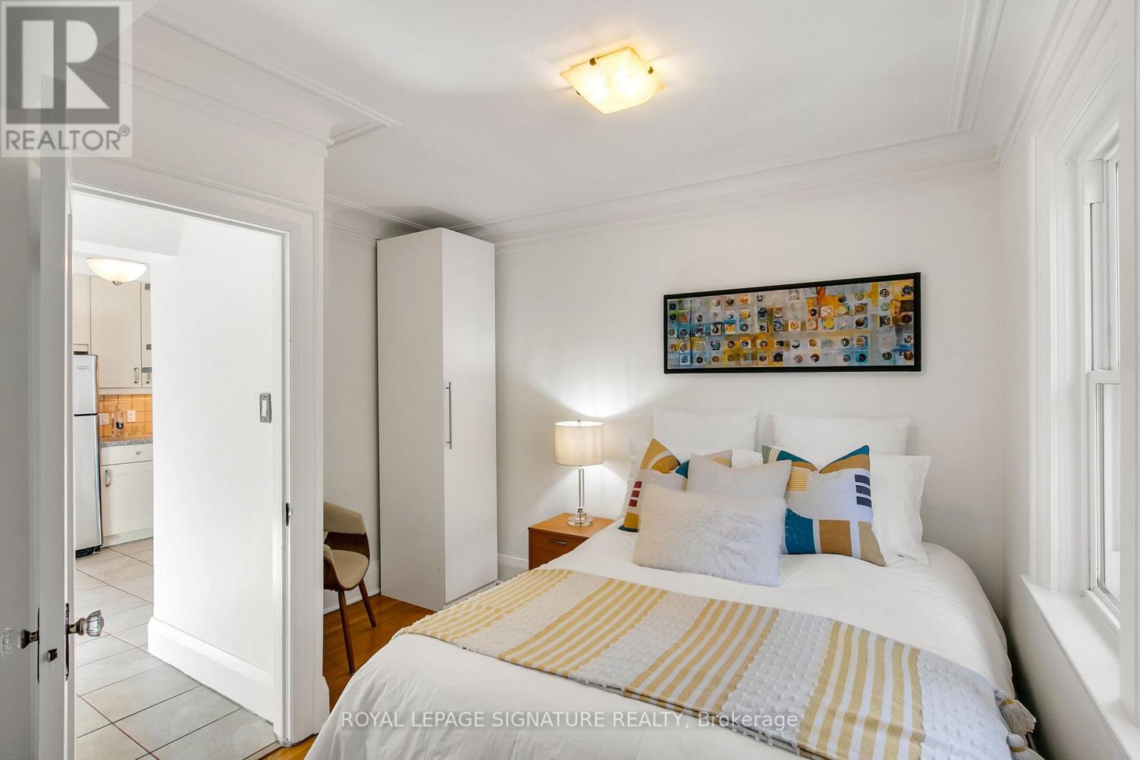 546 Jane Street, Toronto, Ontario  M6S 4A4 - Photo 22 - W12509888