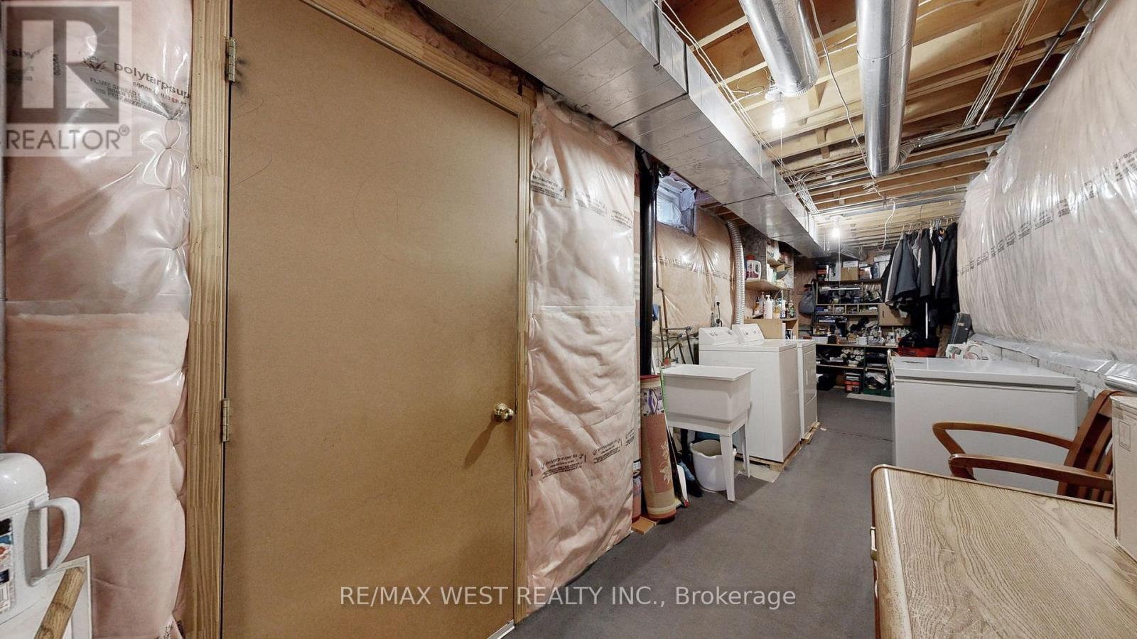 1 Platinum Drive, Toronto, Ontario M6M 5K1 - Photo 38 - W12507594