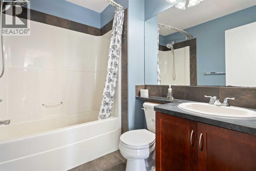 203 Auburn Bay Heights Se, Calgary, Alberta  T3M 0A8 - Photo 13 - A2261097