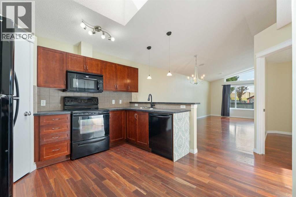 203 Auburn Bay Heights Se, Calgary, Alberta  T3M 0A8 - Photo 4 - A2261097