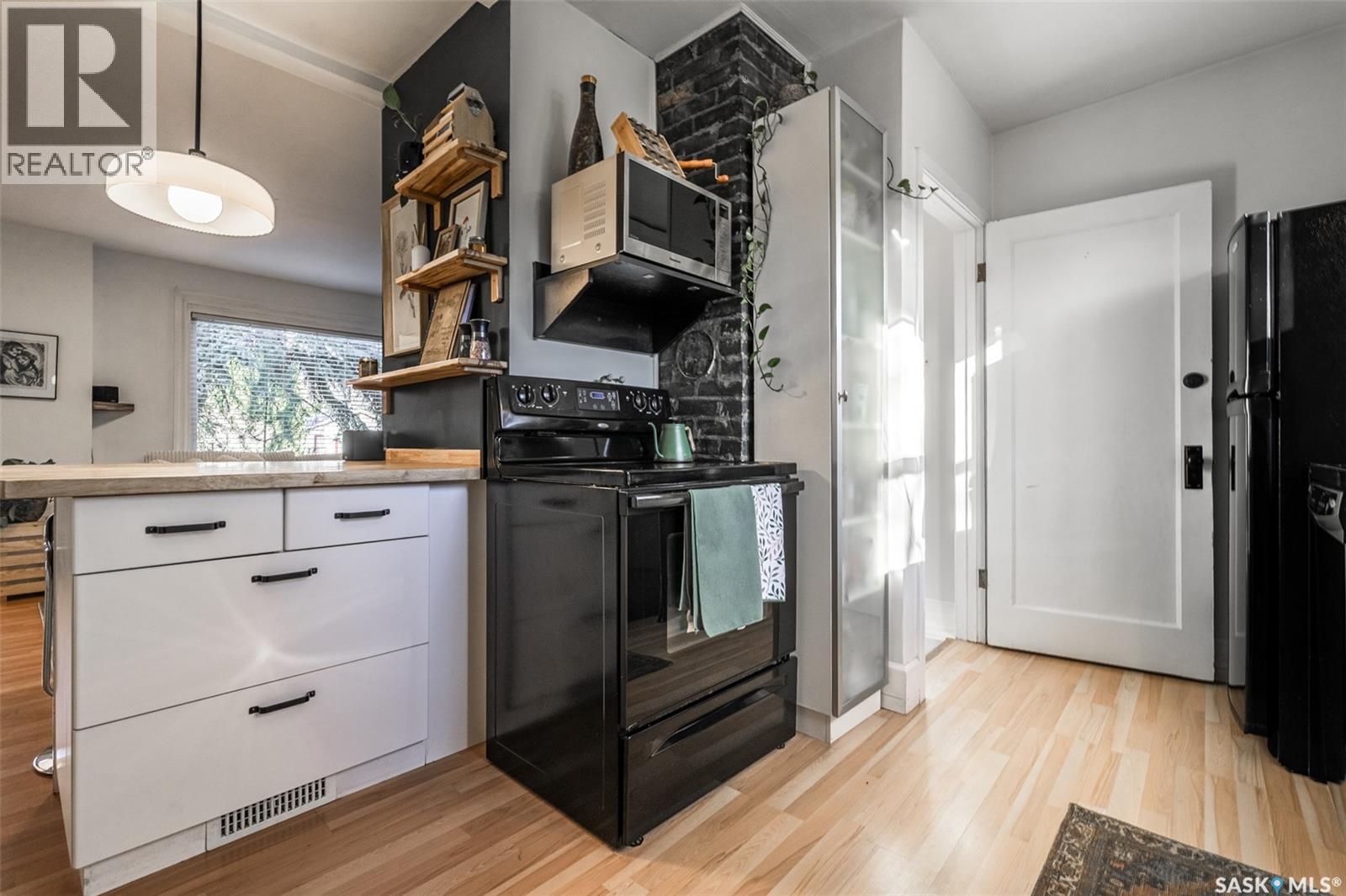 212 4th Street E, Saskatoon, Saskatchewan  S7H 1J1 - Photo 10 - SK022354