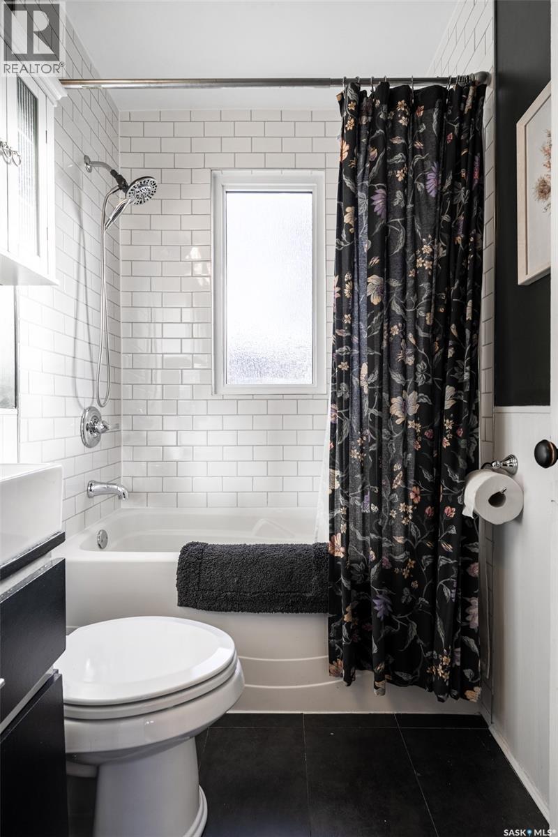 212 4th Street E, Saskatoon, Saskatchewan  S7H 1J1 - Photo 13 - SK022354