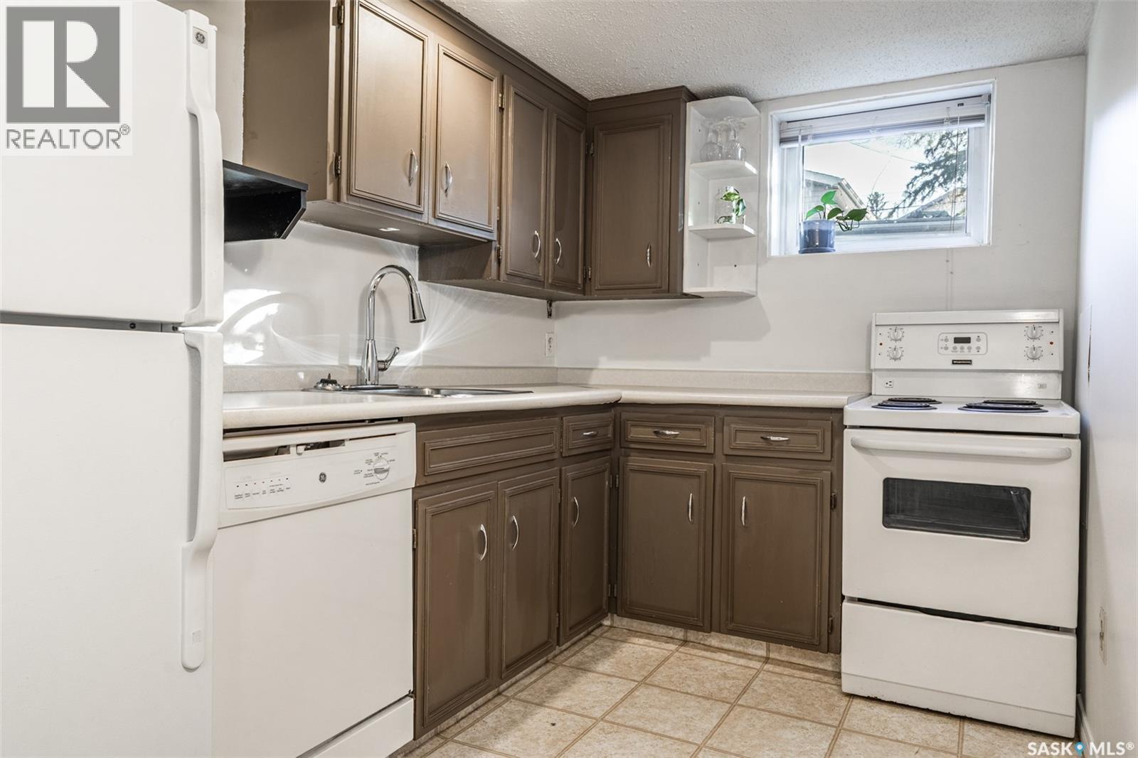 212 4th Street E, Saskatoon, Saskatchewan  S7H 1J1 - Photo 20 - SK022354