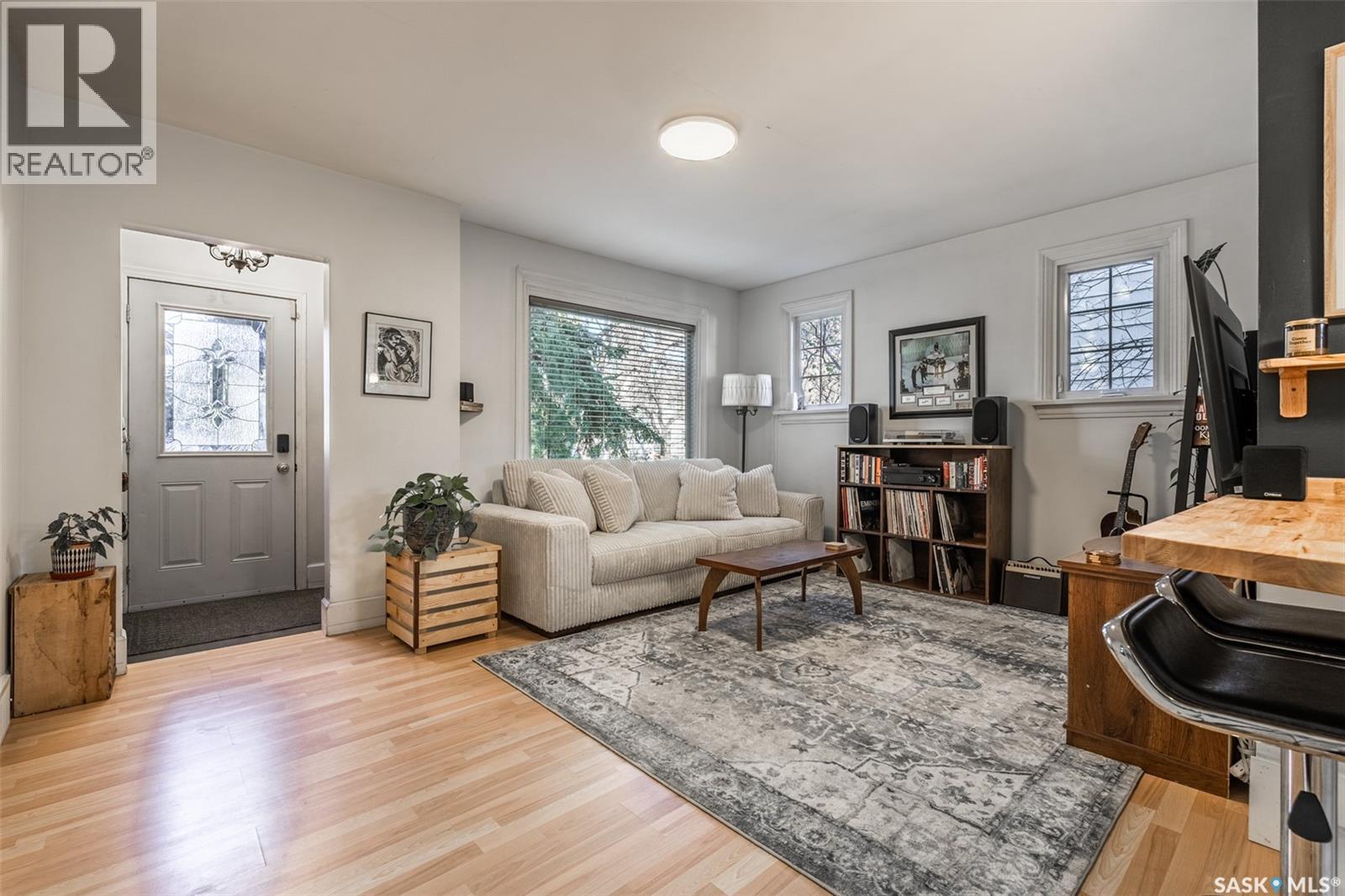 212 4th Street E, Saskatoon, Saskatchewan  S7H 1J1 - Photo 4 - SK022354