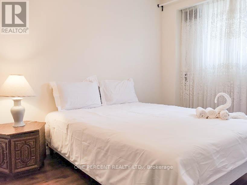 22 Mintwood Drive, Toronto, Ontario  M2M 3A7 - Photo 14 - C12511198