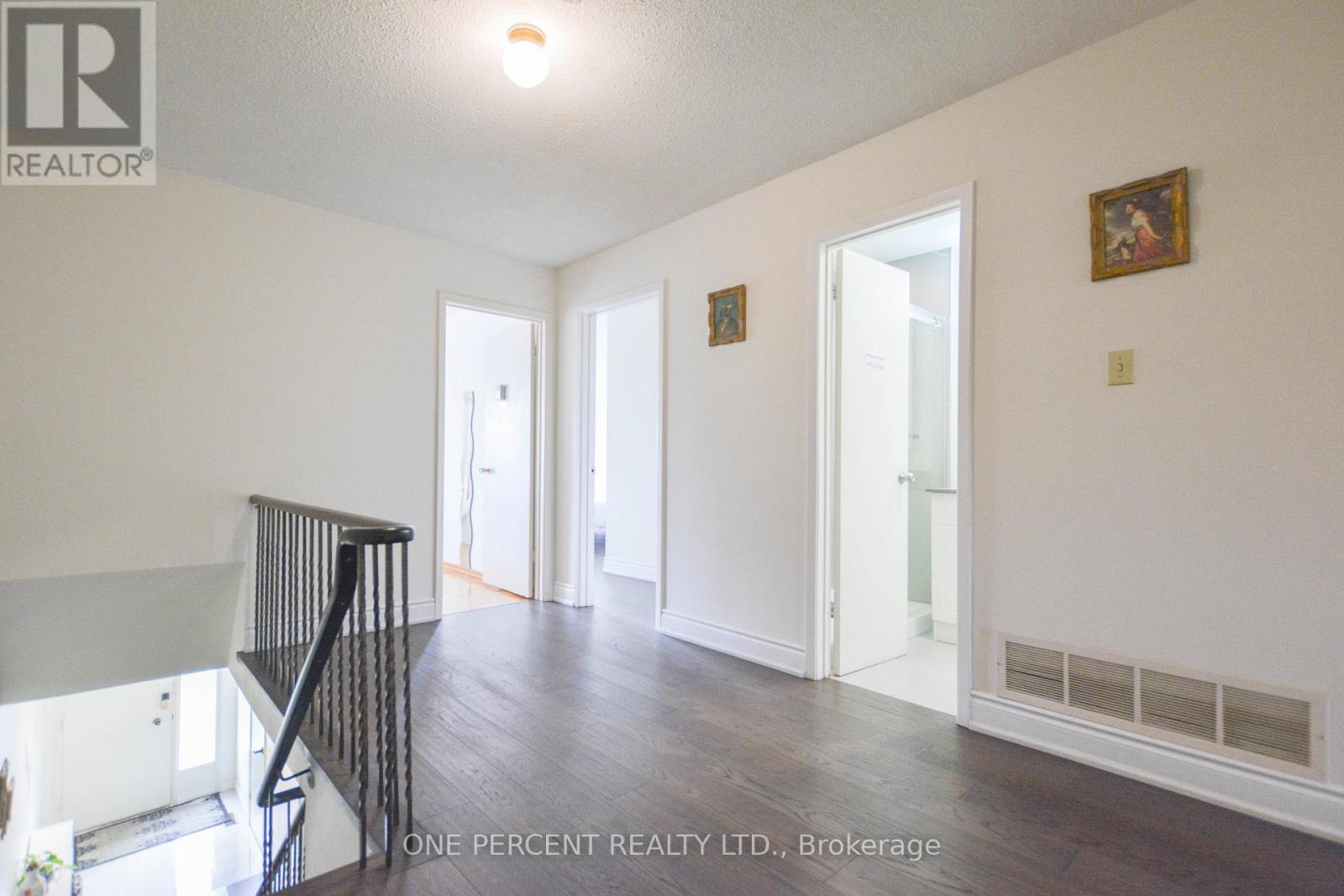 22 Mintwood Drive, Toronto, Ontario  M2M 3A7 - Photo 16 - C12511198