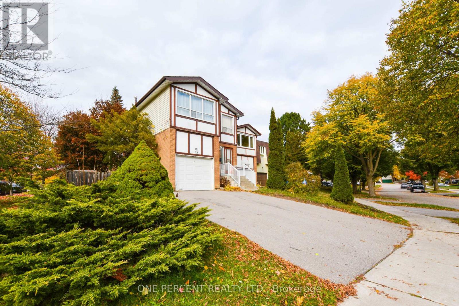 22 Mintwood Drive, Toronto, Ontario  M2M 3A7 - Photo 3 - C12511198