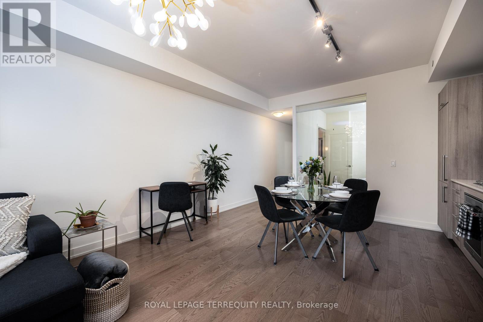 610 - 330 Richmond Street W, Toronto, Ontario  M5V 0M4 - Photo 7 - C12511206