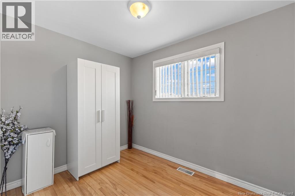 61 Mapleton, Moncton, New Brunswick  E1C 7W6 - Photo 17 - NB129443