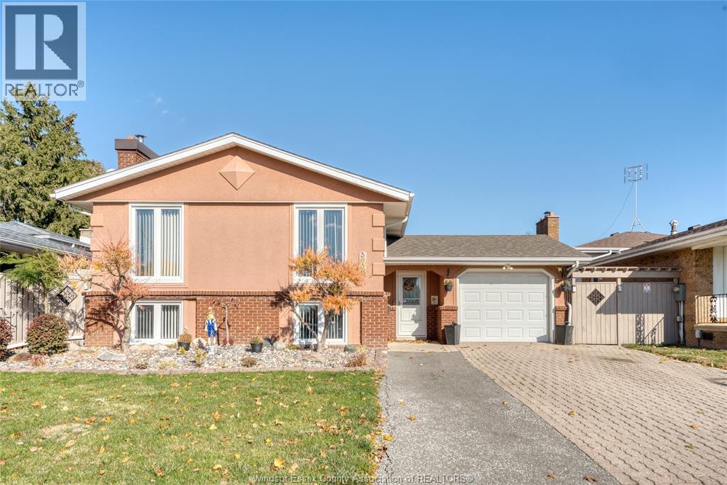 3036 FOREST GLADE DRIVE, windsor, Ontario