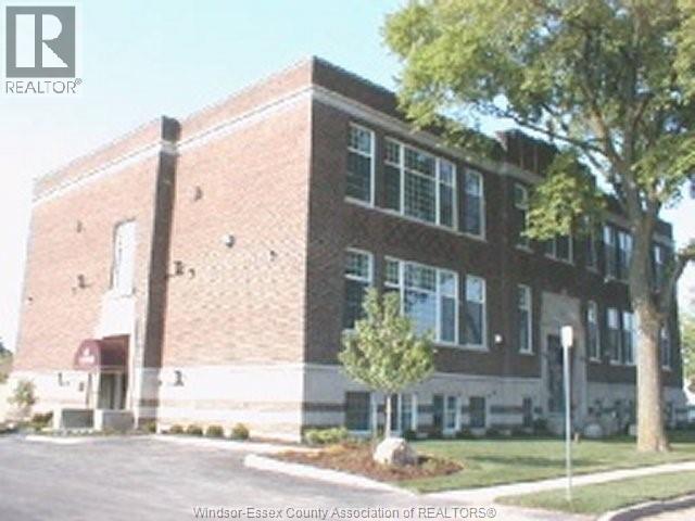 647 Irvine Unit# 301, Windsor, Ontario  N8X 2J4 - Photo 2 - 25028035