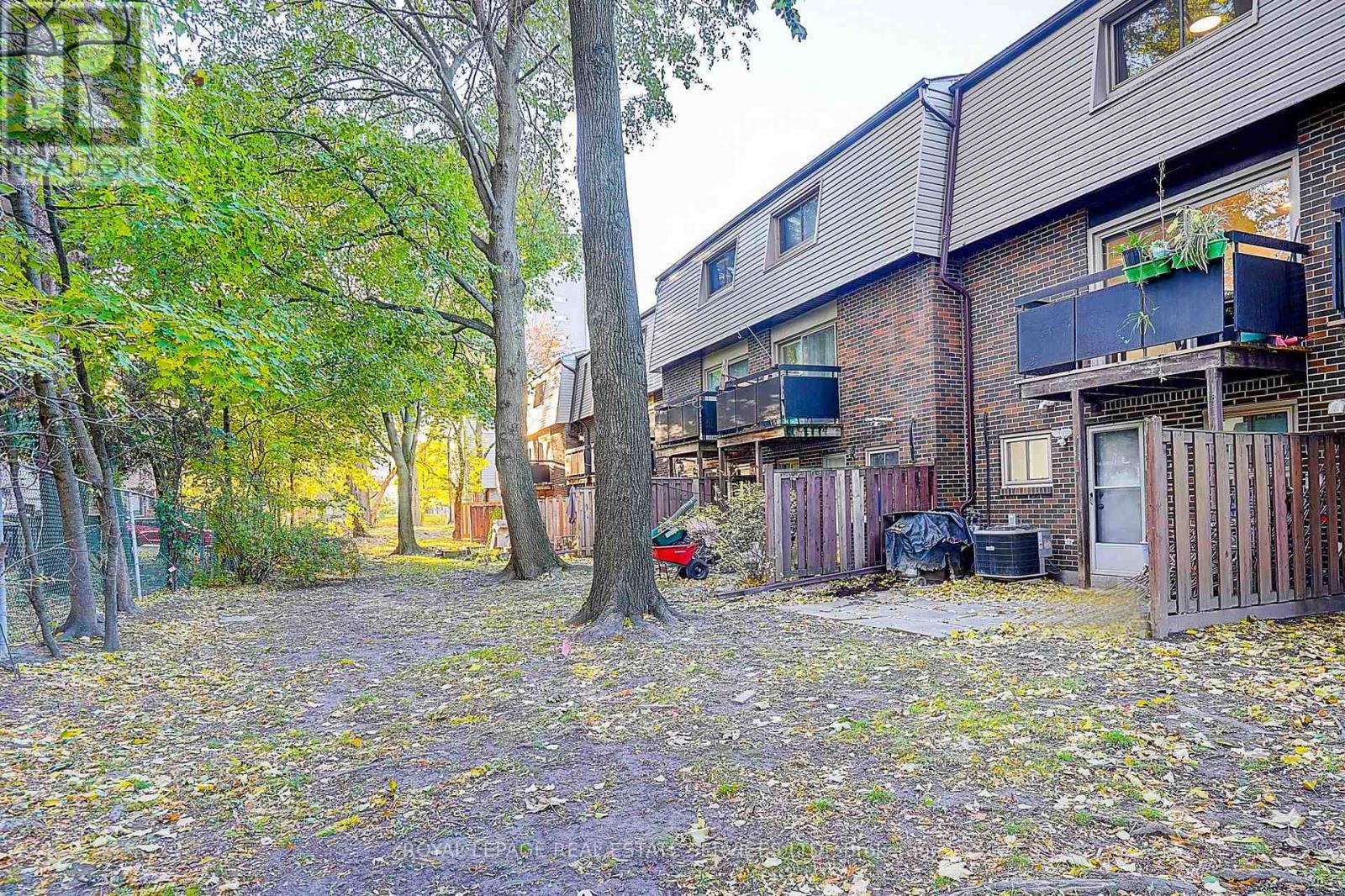 23 - 2020 Pharmacy Avenue, Toronto, Ontario  M1T 1H8 - Photo 31 - E12511186