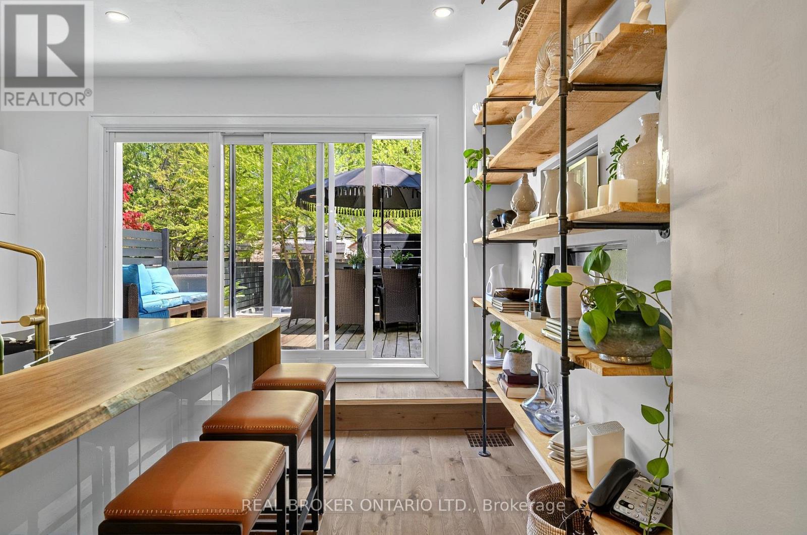 143 Parkmount Road, Toronto, Ontario  M4J 4V3 - Photo 6 - E12497556