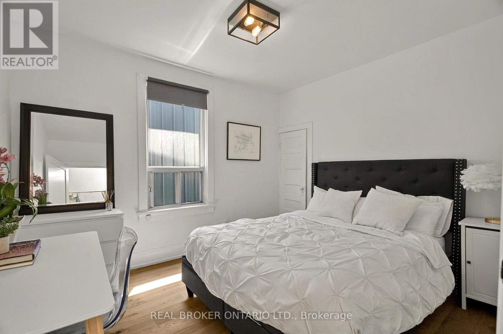 143 Parkmount Road, Toronto, Ontario  M4J 4V3 - Photo 7 - E12497556