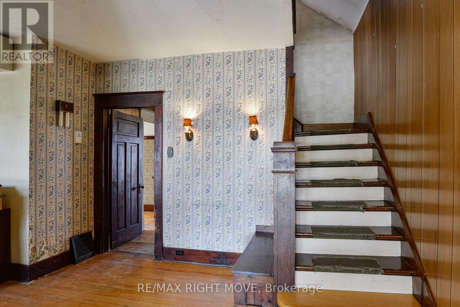 146 West Street N, Orillia, Ontario  L3V 5C5 - Photo 8 - S12510436