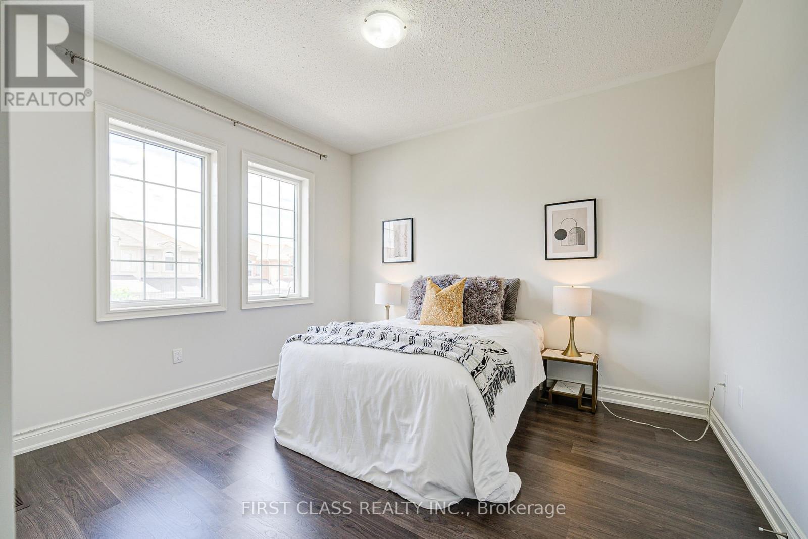 3103 Streamwood Passage, Oakville, Ontario  L6H 0S8 - Photo 23 - W12443987