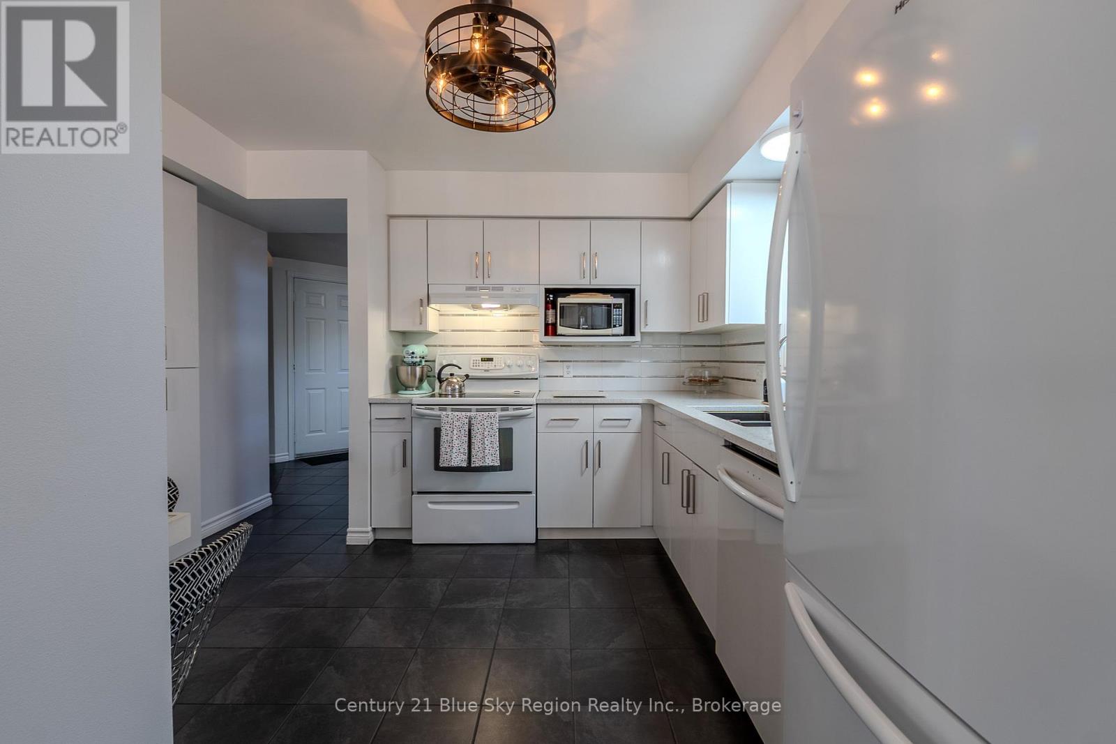 619 Tackaberry Drive, North Bay (West End), Ontario  P1B 9L2 - Photo 12 - X12511302