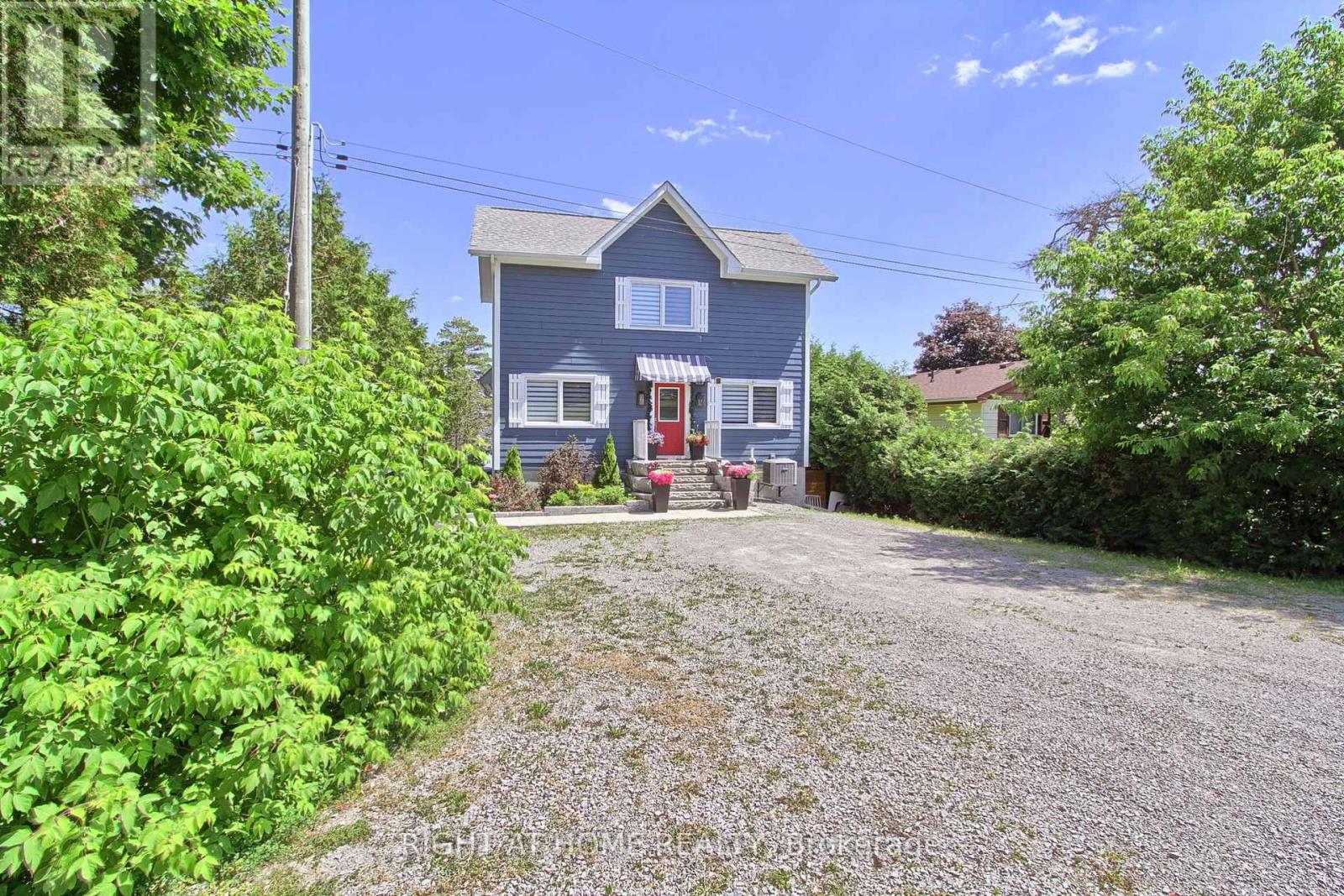 26 Beach Road, Kawartha Lakes, Ontario  K0M 2C0 - Photo 9 - X12396312