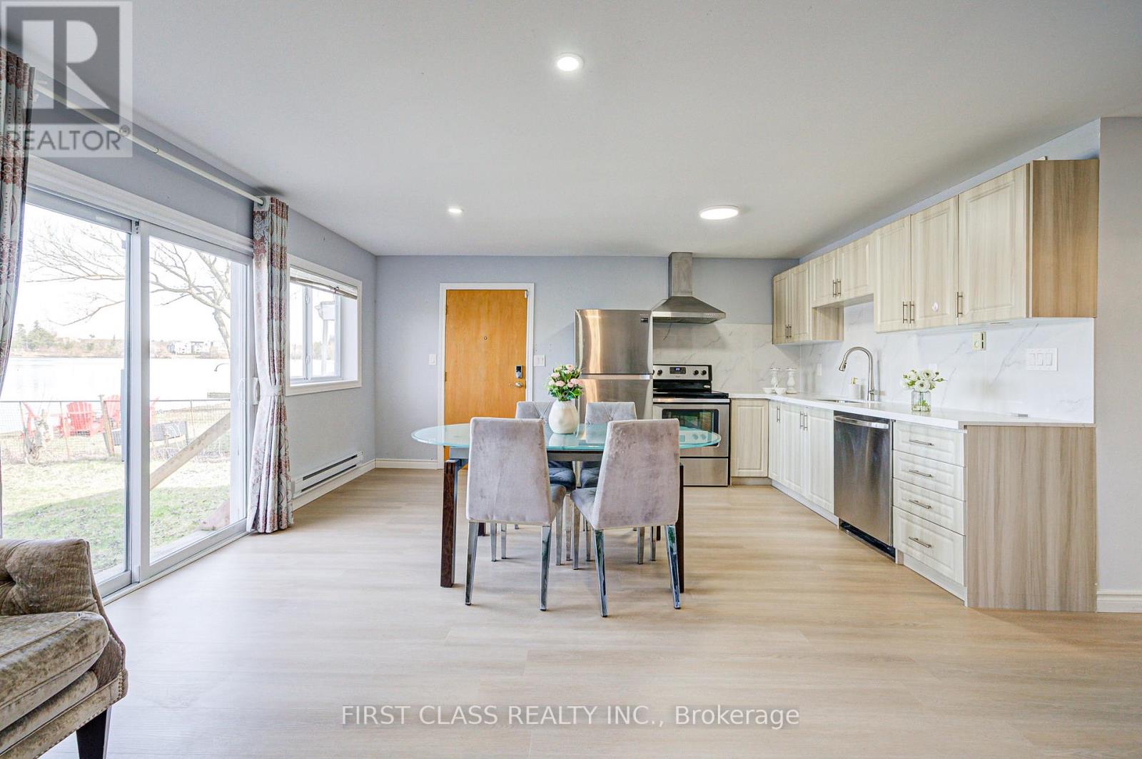 17 Willowbank Avenue, Richmond Hill, Ontario  L4E 3B4 - Photo 12 - N12511098