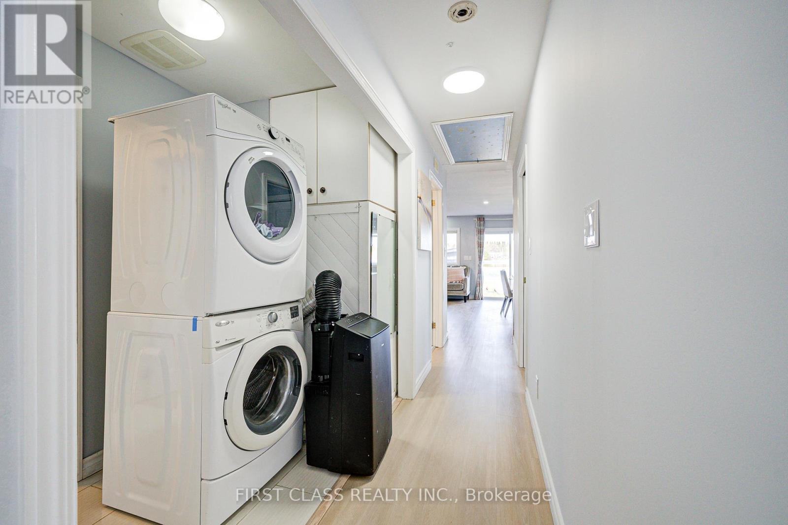 17 Willowbank Avenue, Richmond Hill, Ontario  L4E 3B4 - Photo 26 - N12511098