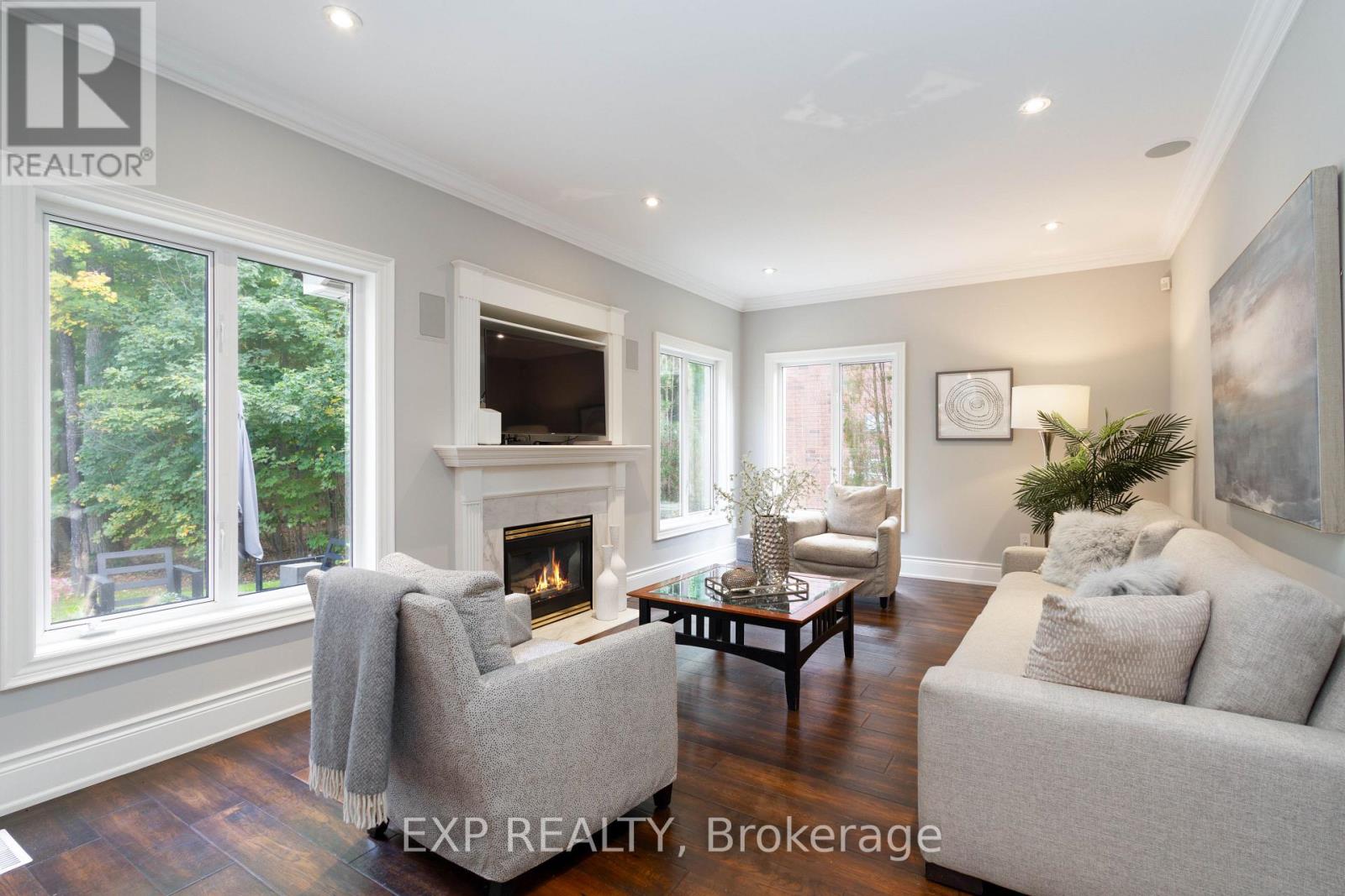 85 Willis Drive, Aurora, Ontario  L4G 5N8 - Photo 16 - N12511114