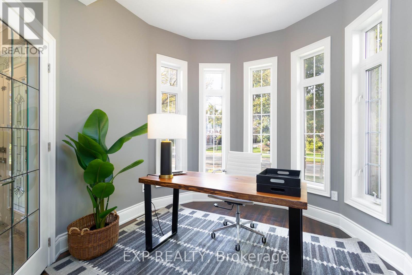 85 Willis Drive, Aurora, Ontario  L4G 5N8 - Photo 8 - N12511114