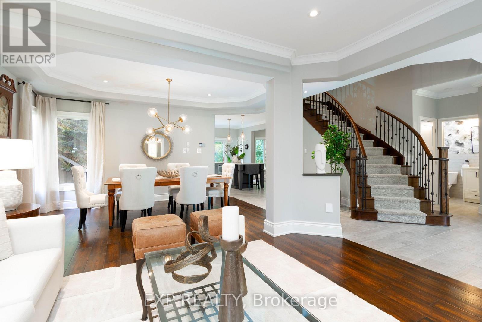 85 Willis Drive, Aurora, Ontario  L4G 5N8 - Photo 9 - N12511114