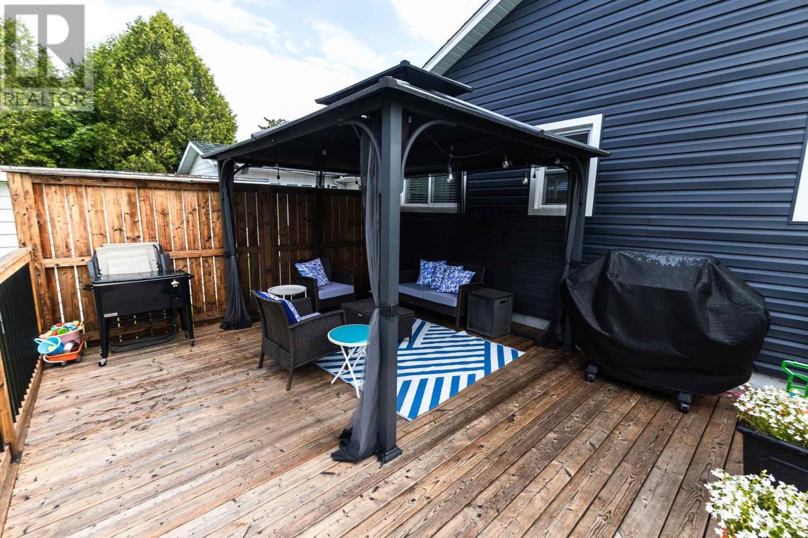 165 Hugill St, Sault Ste. Marie, Ontario  P6A 4E9 - Photo 10 - SM253171